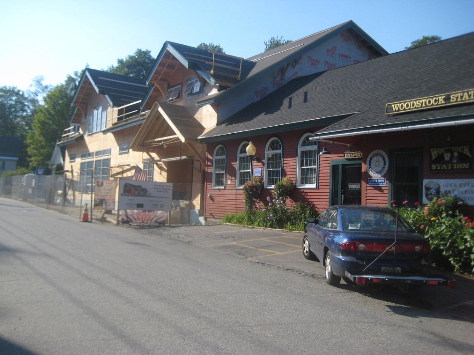 IMG_5288.JPG - What would a hike be without dinner at the Woodstock Inn.